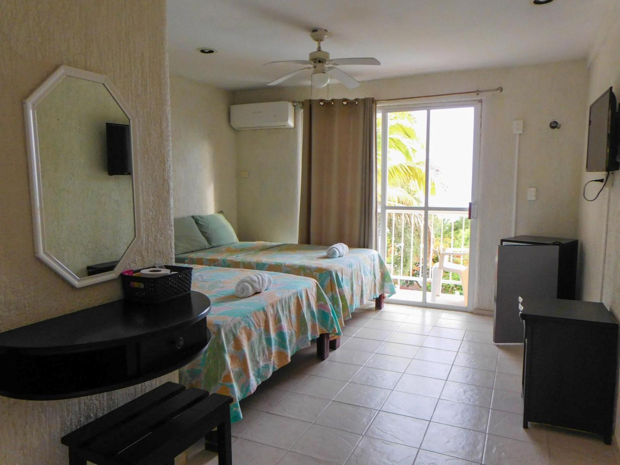 Hotel Ma Elena Isla Mujeres Buitenkant foto